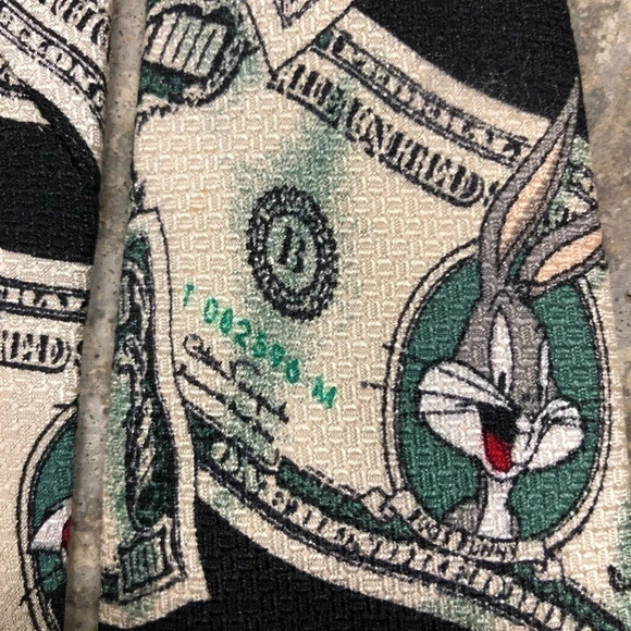 1995 Looney Tunes Mania 100 Dollar Bill 100% Silk Necktie Tie Hand Made EUC - Picture 5 of 7